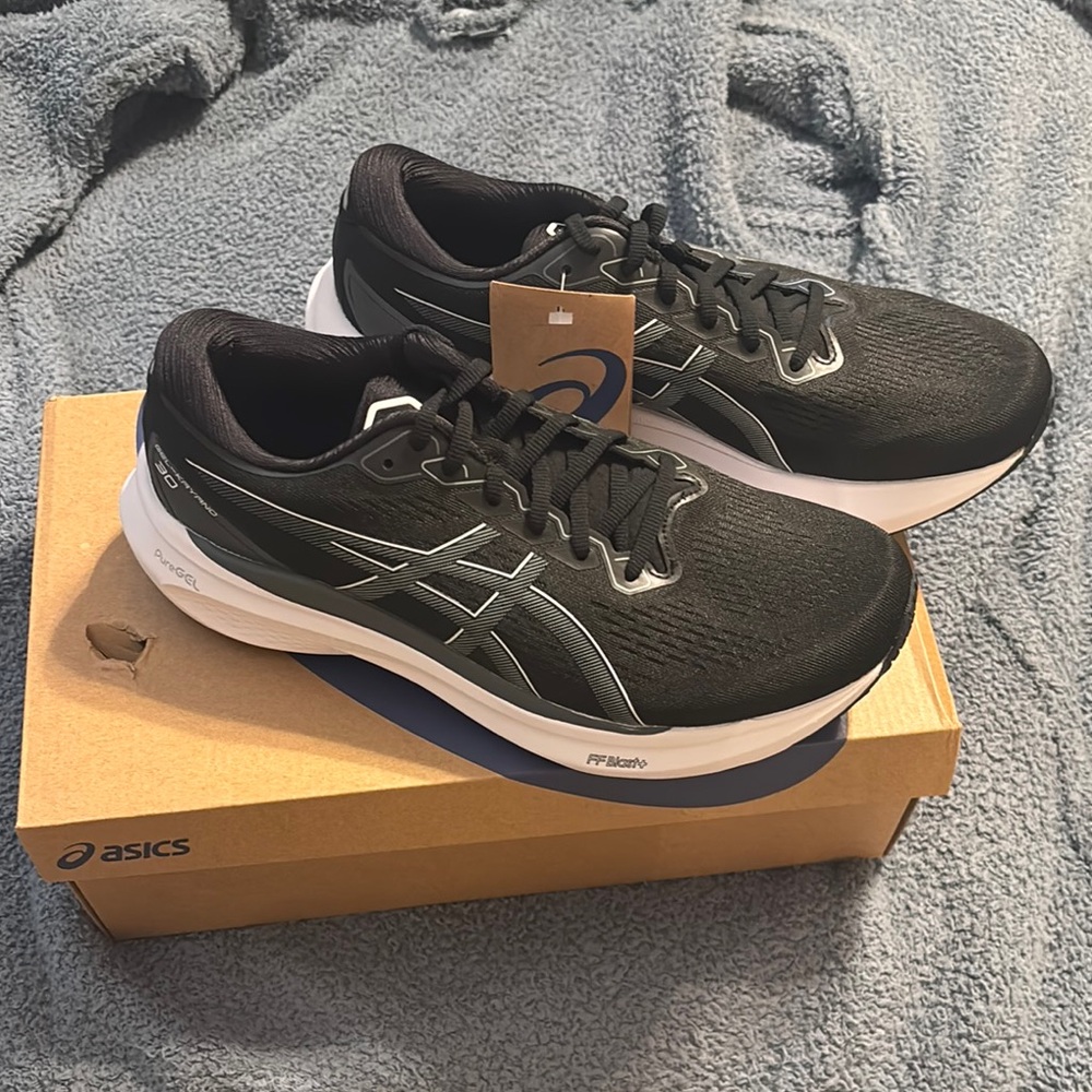 Men’s ASICS GEL-Kayano 30